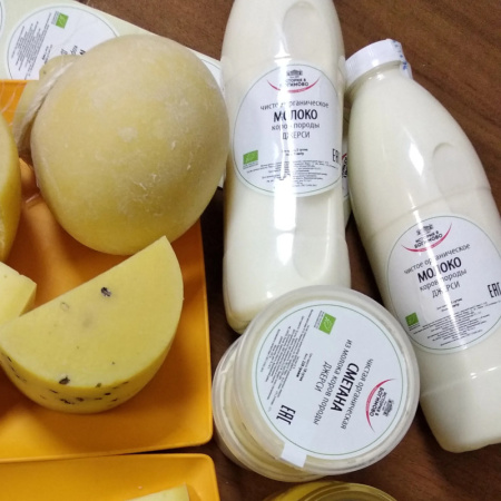 Самоклеящиеся этикетки на молочную продукцию